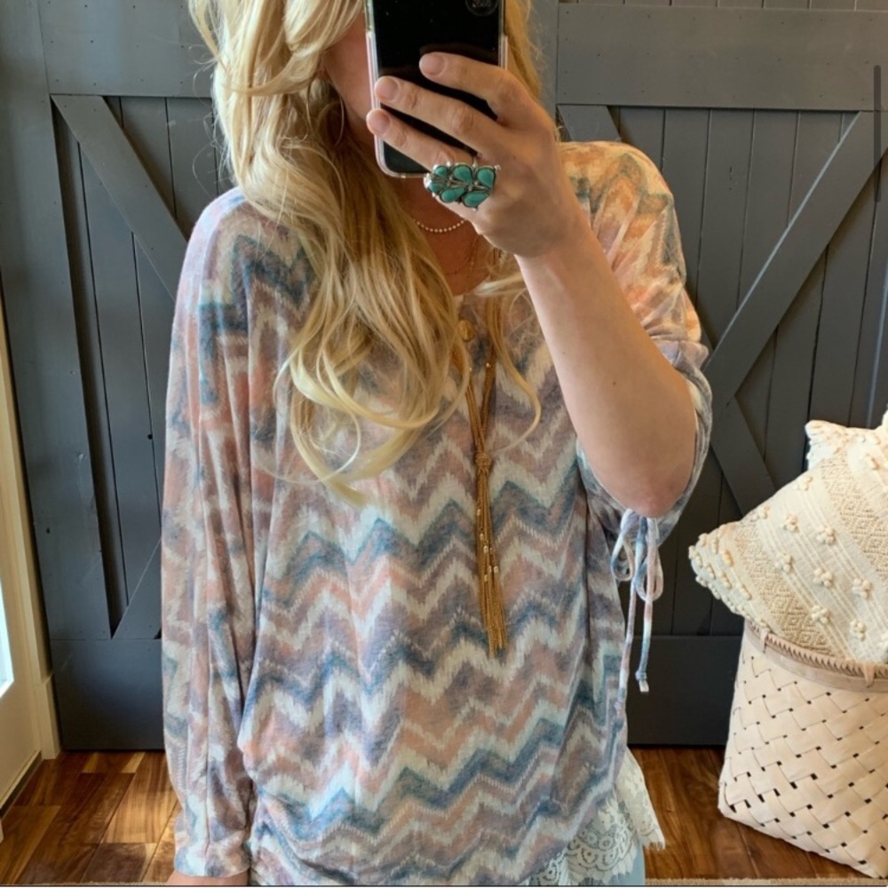 S LEFT Bohemian chevron tie sleeve knit top - Picture 2 of 4